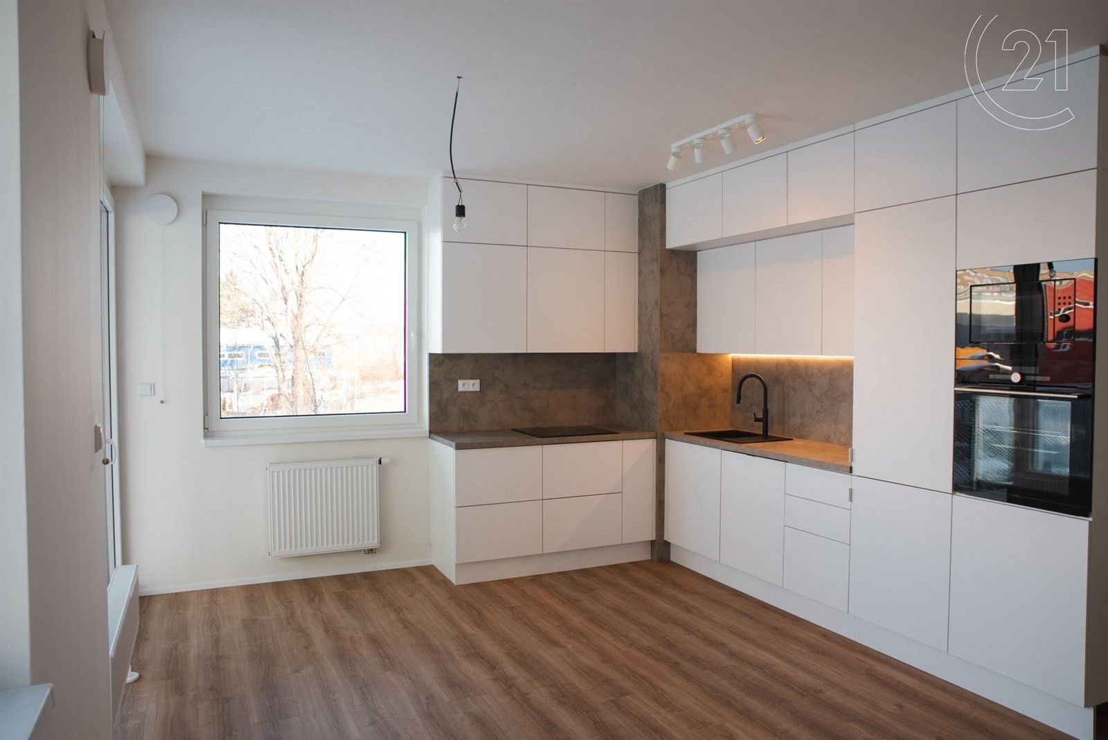 3+kk, Čakovická, Praha, 78 m²