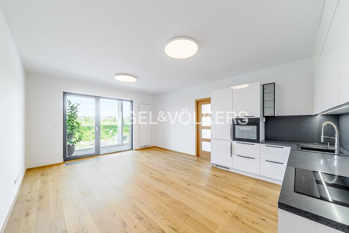 2+kk, Sokolova, Praha, 52 m²