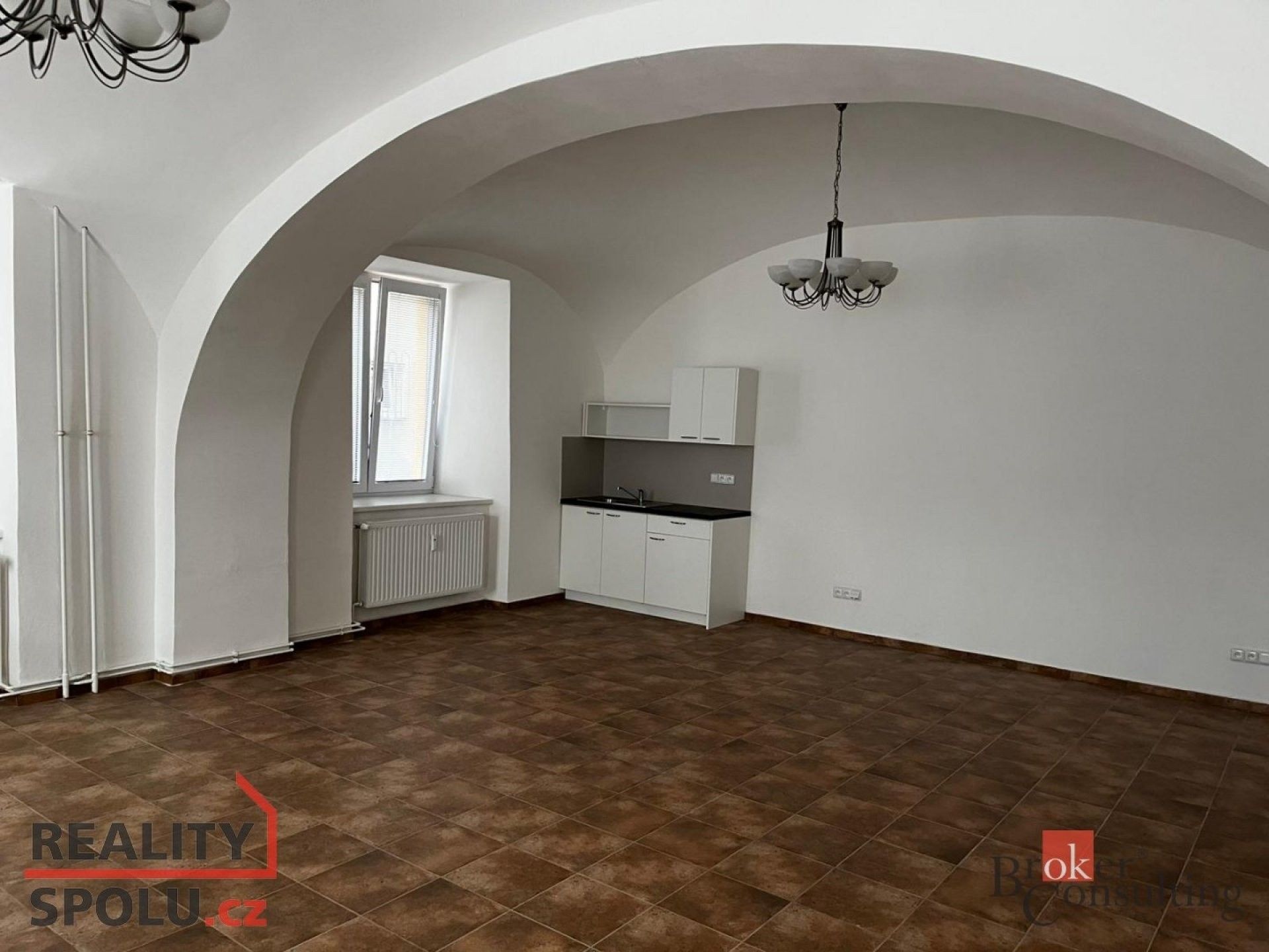 Kanceláře, Mírové náměstí, Horní Benešov, 44 m²