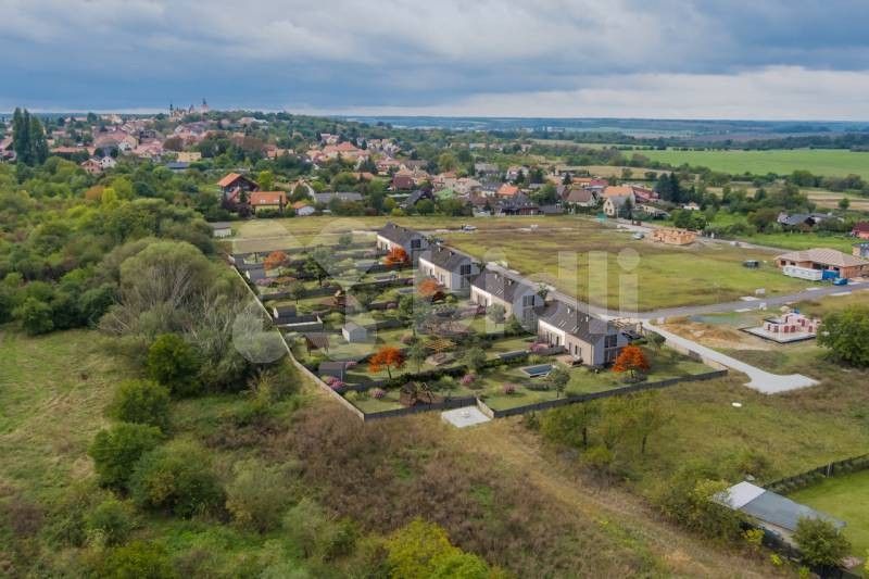 Prodej pozemek pro bydlení - Smečno, 1 764 m²