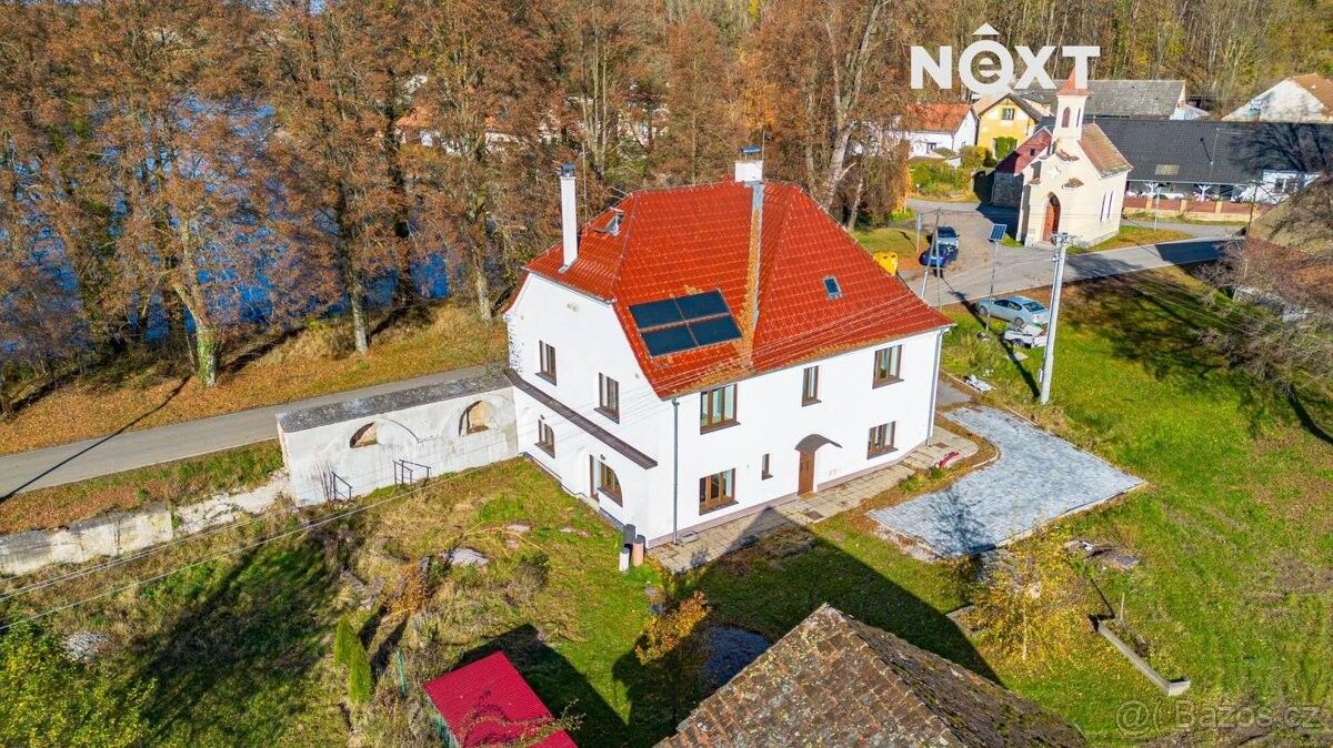 Rodinné domy, Blatná, 388 01