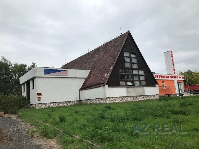 Prodej obchodní prostory - Prasek, 390 m²