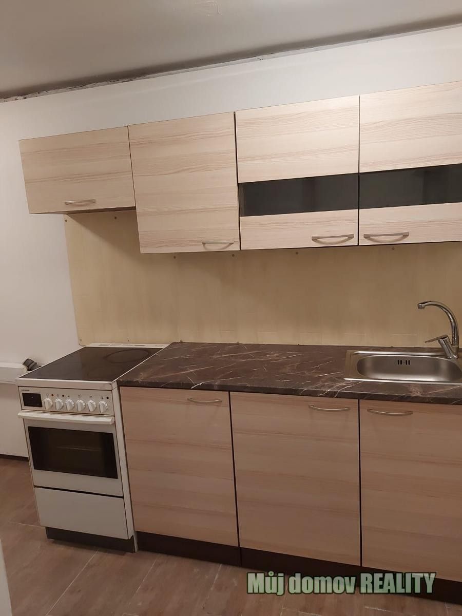 Pronájem byt 3+kk - Věštínská, Praha, 70 m²