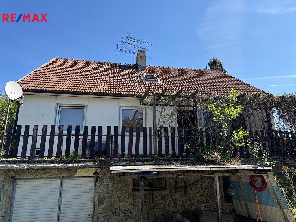 Rodinné domy, Družstevní, Jevany, 180 m²