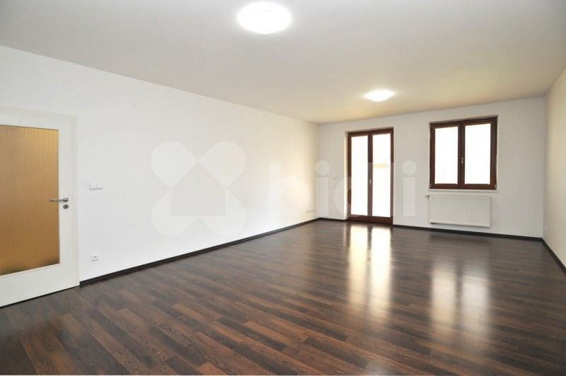 3+kk, U Maří Magdaleny, Praha, 87 m²