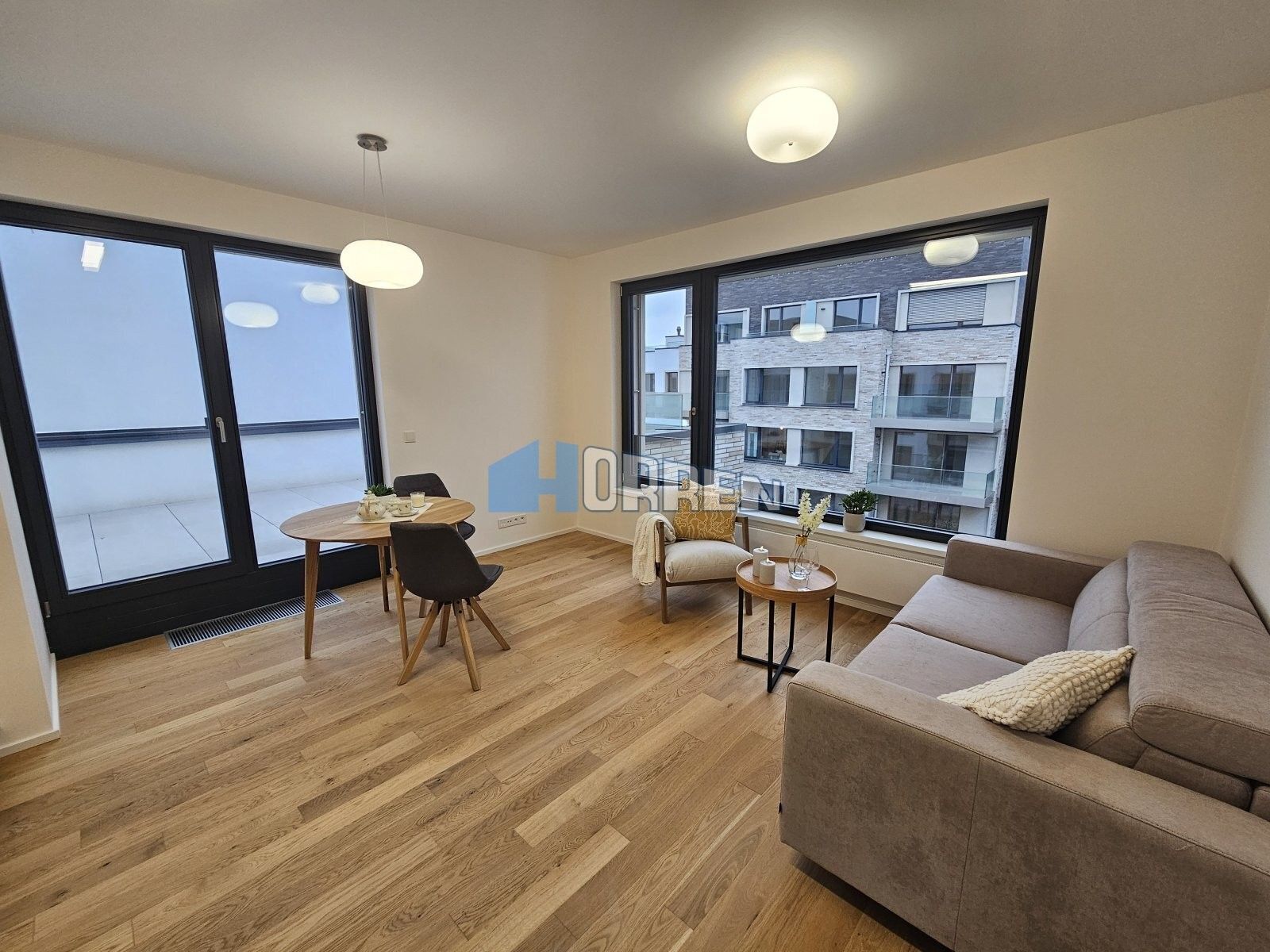 2+kk, U průhonu, Praha, 83 m²