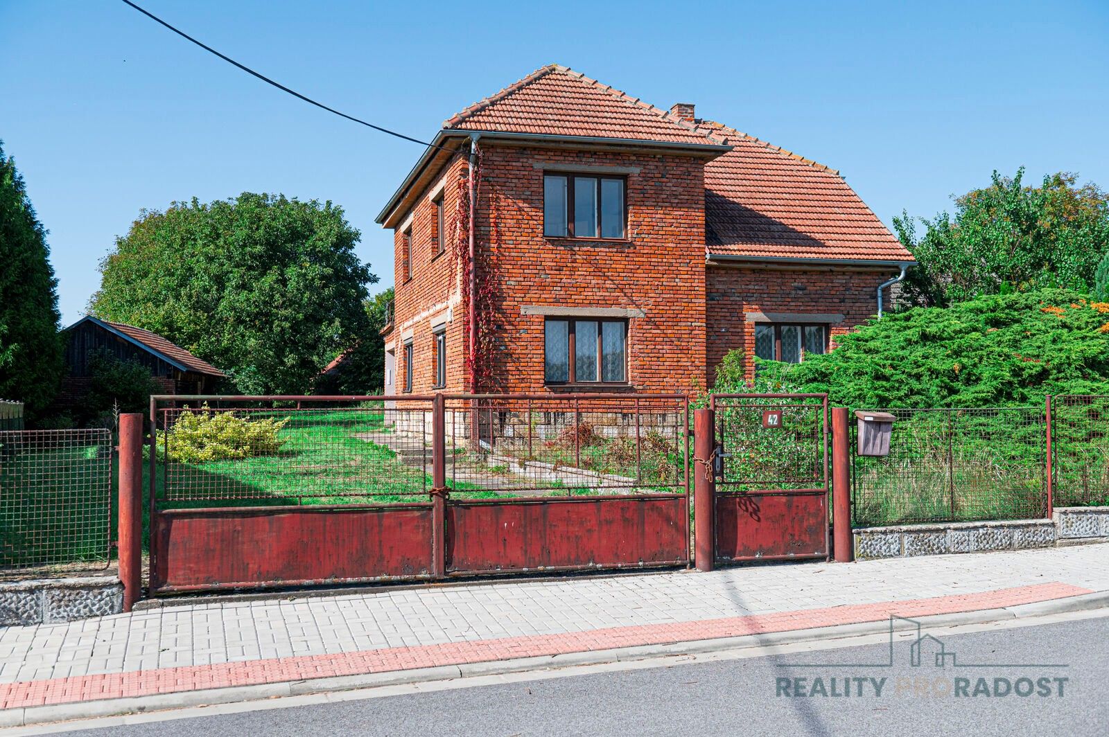 Prodej rodinný dům - Vinary, 290 m²