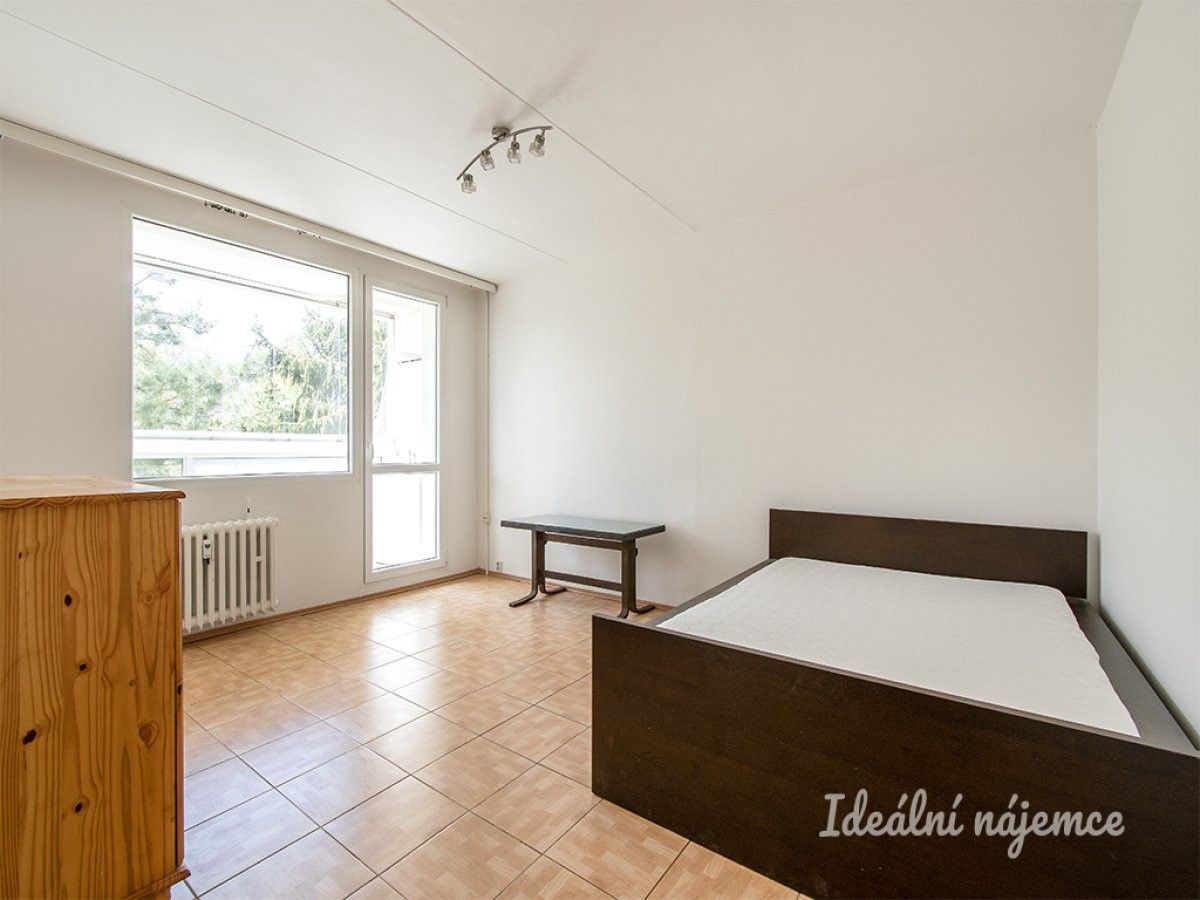 Pronájem byt 1+kk - Hurbanova, Praha, 26 m²