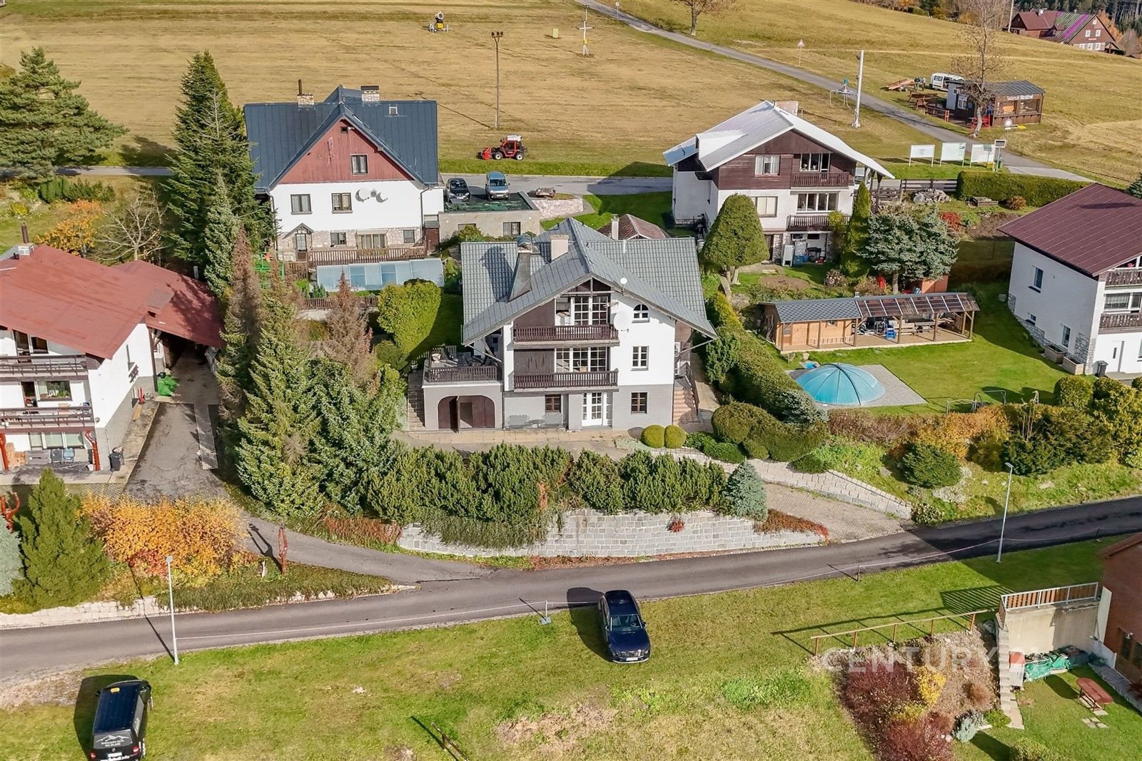 Ubytovací zařízení, Strážné, 350 m²