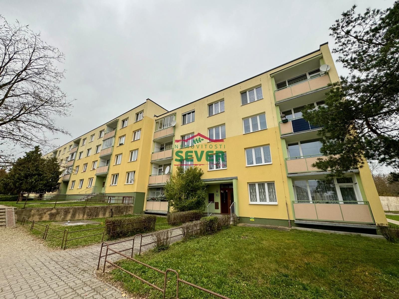 Prodej byt 3+1 - Jiráskovo náměstí, Postoloprty, 66 m²