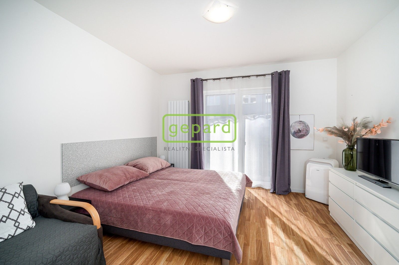 1+kk, Novovysočanská, Praha, 29 m²