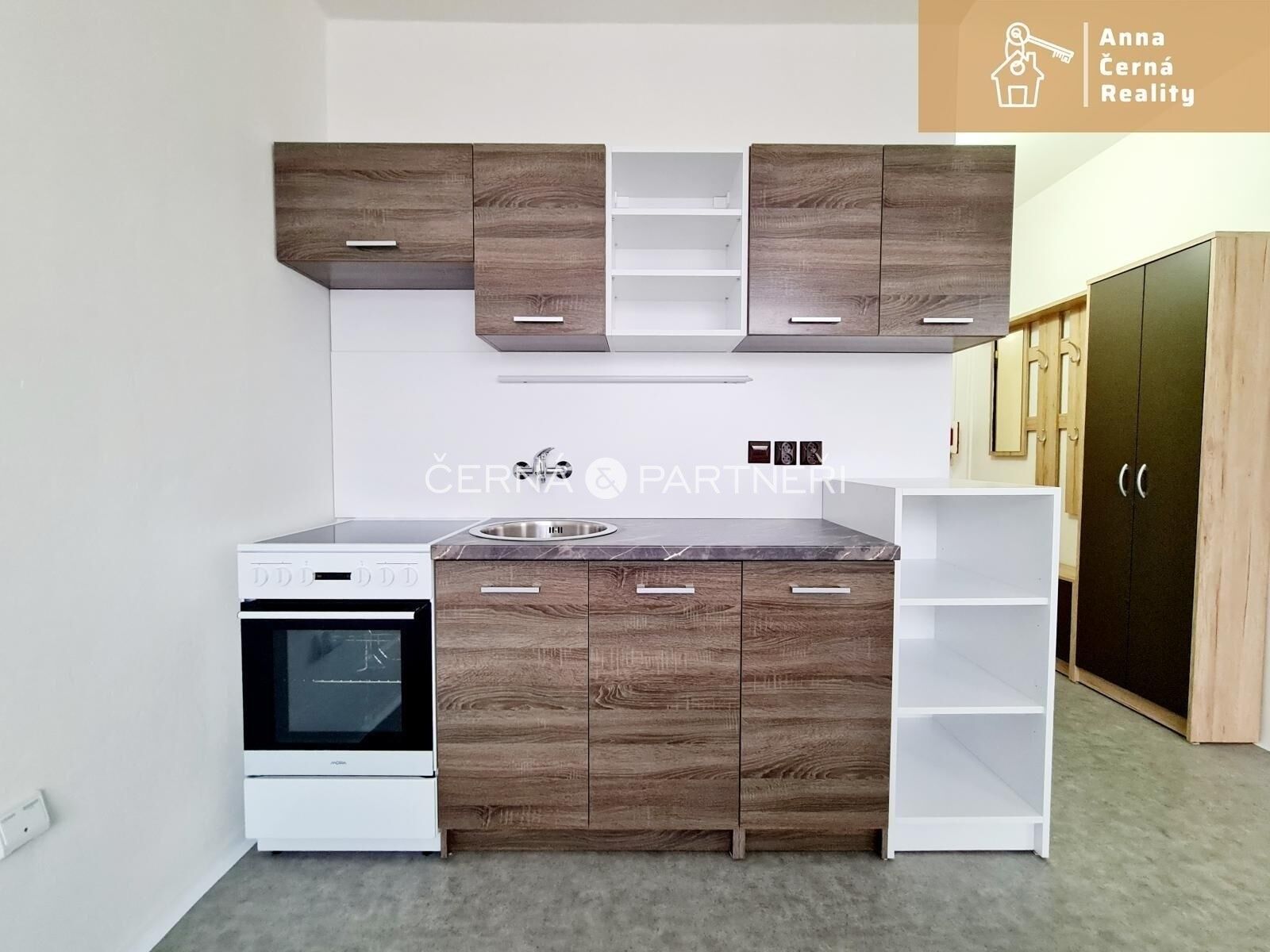 2+kk, Železná, Ústí nad Labem, 42 m²