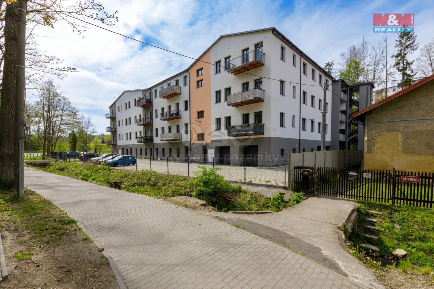 3+kk, Břehnická, Cheb, 90 m²