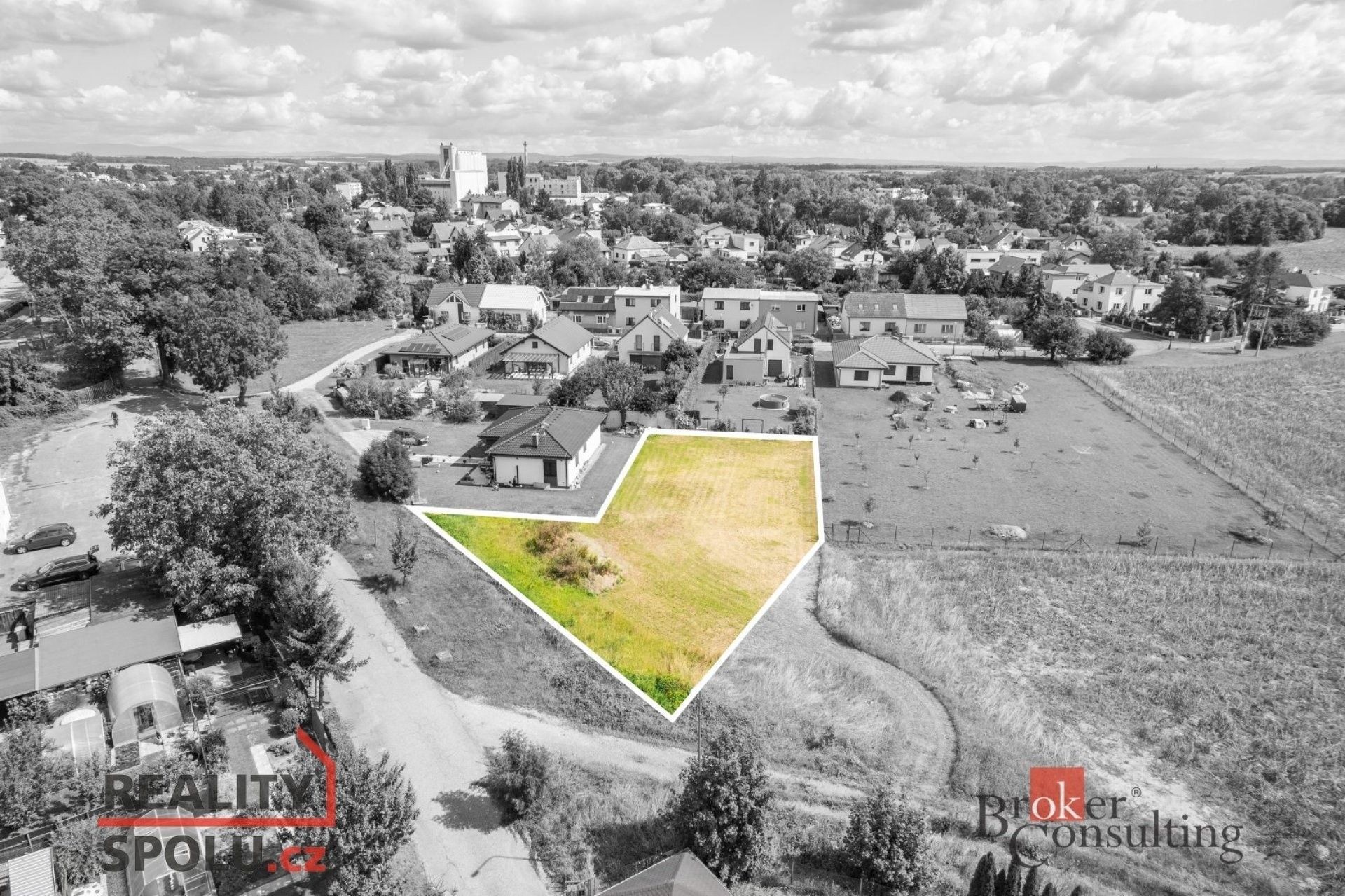 Prodej pozemek pro bydlení - Pod Nádražím, Předměřice nad Labem, 1 017 m²