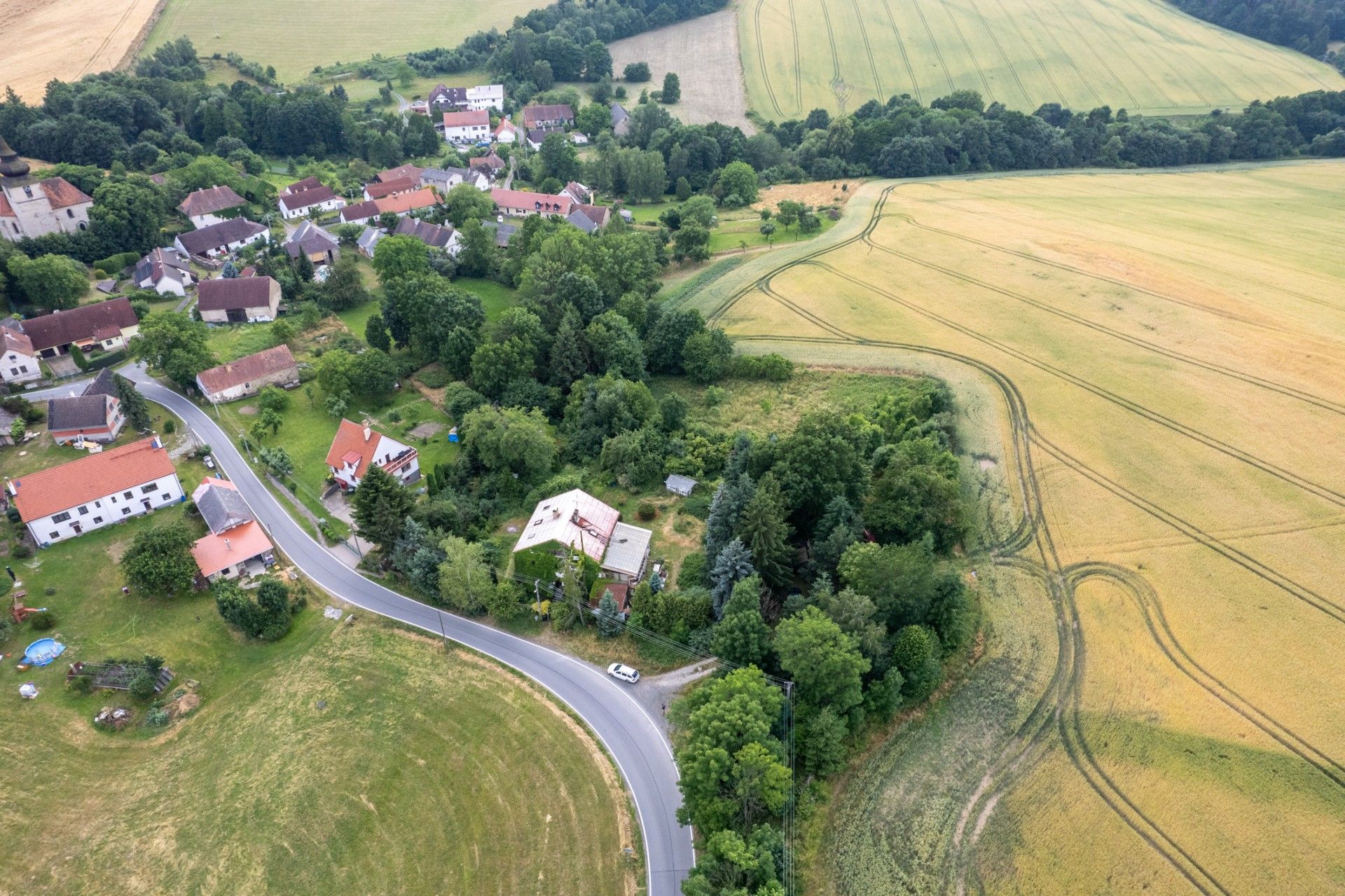 Rodinné domy, Bělice, Neveklov, 509 m²