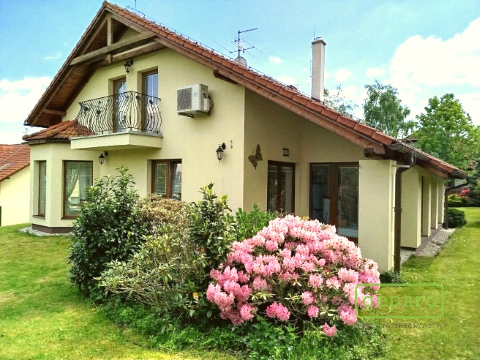 Rodinné domy, Strahovská, Římov, 196 m²