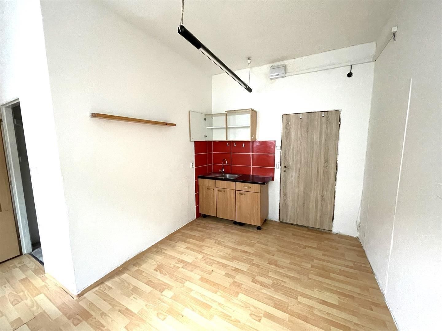 Pronájem byt 1+kk - Evropská, Cheb, 18 m²