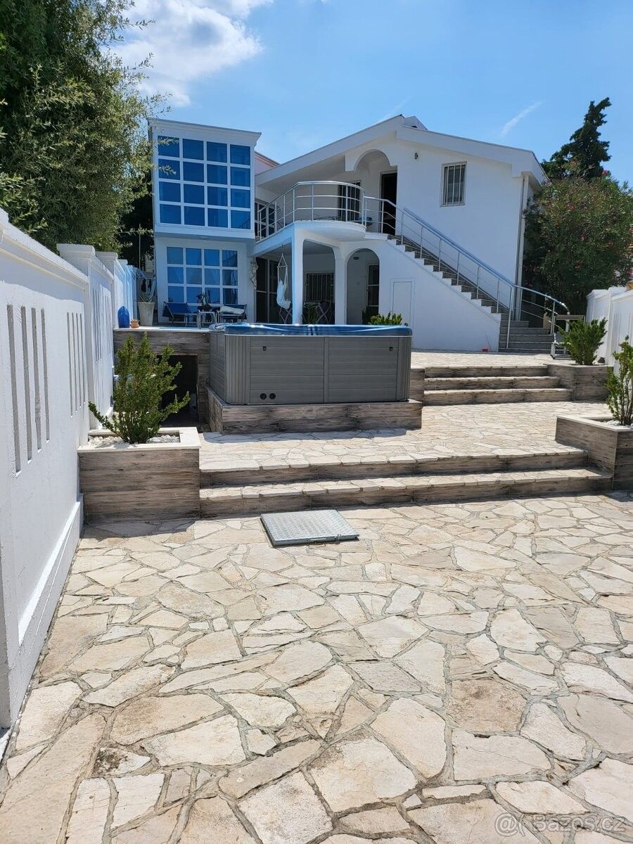 Rodinné domy, Praha, 100 00