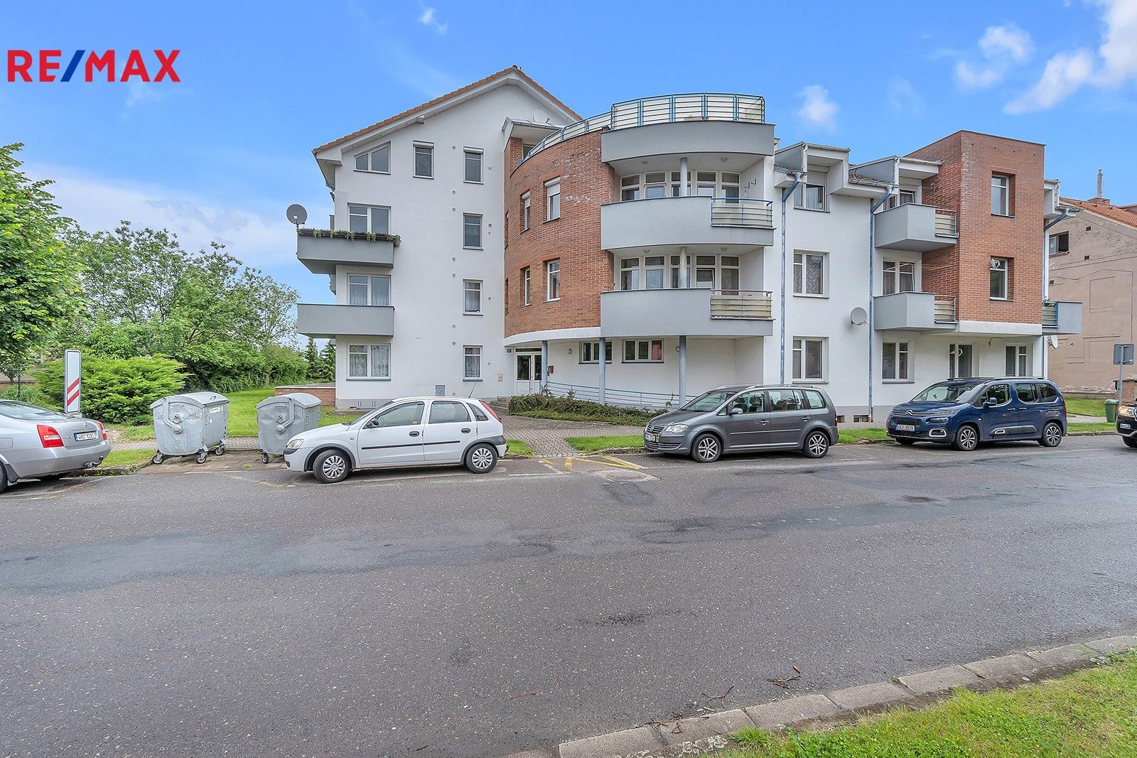 3+kk, Revoluční, Černožice, 82 m²