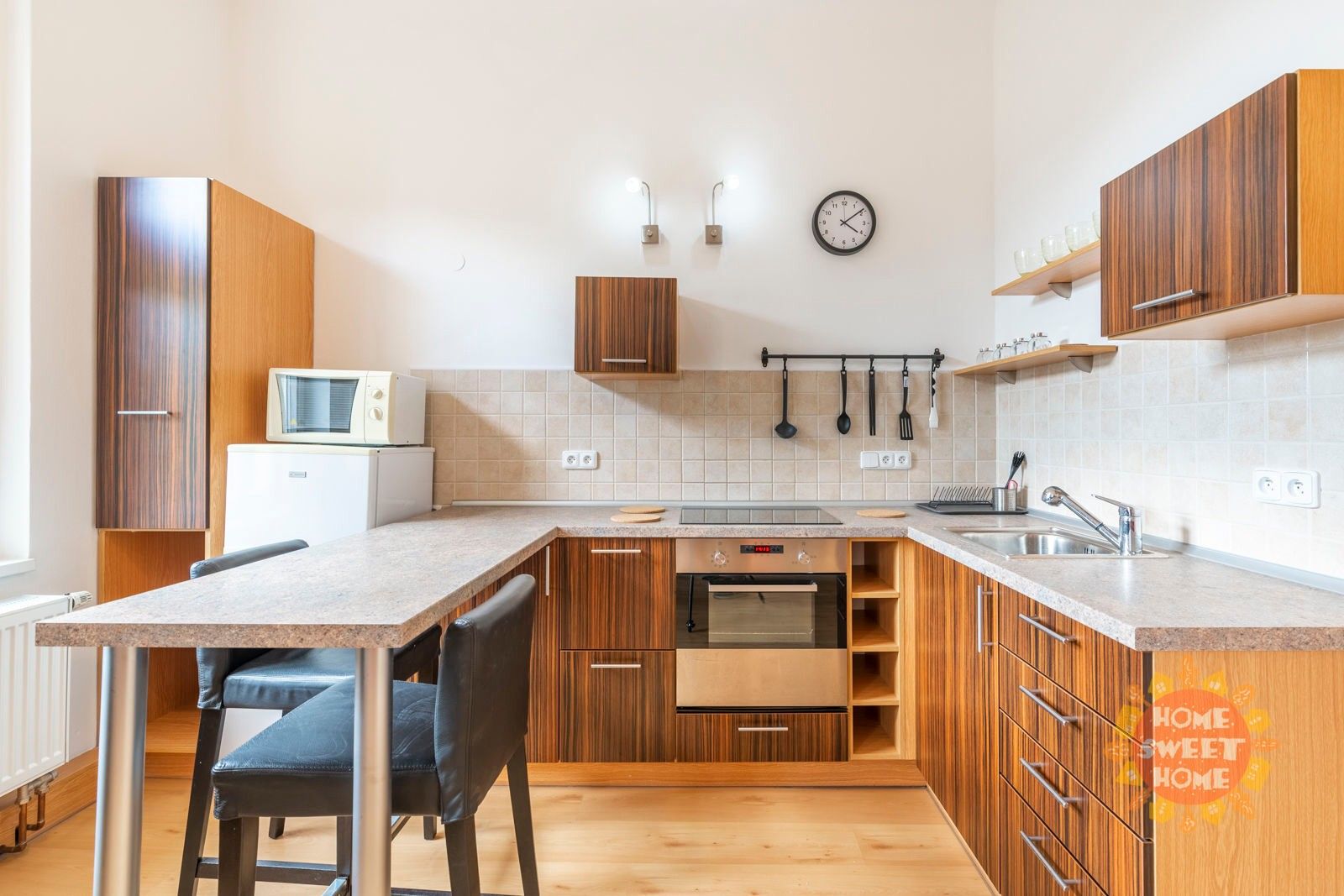 Pronájem byt 1+kk - Kolínská, Praha, 44 m²