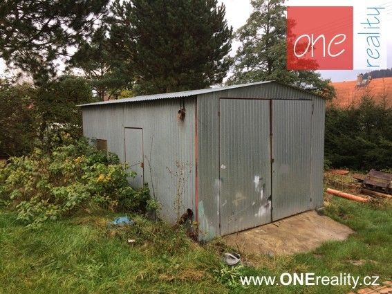 Garáže, Božanov 8, 24 m²