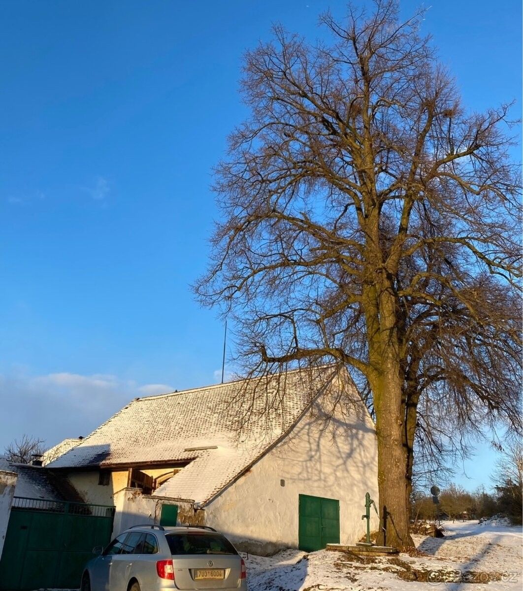 Pronájem garáž - Jaroměřice nad Rokytnou, 675 51, 23 m²