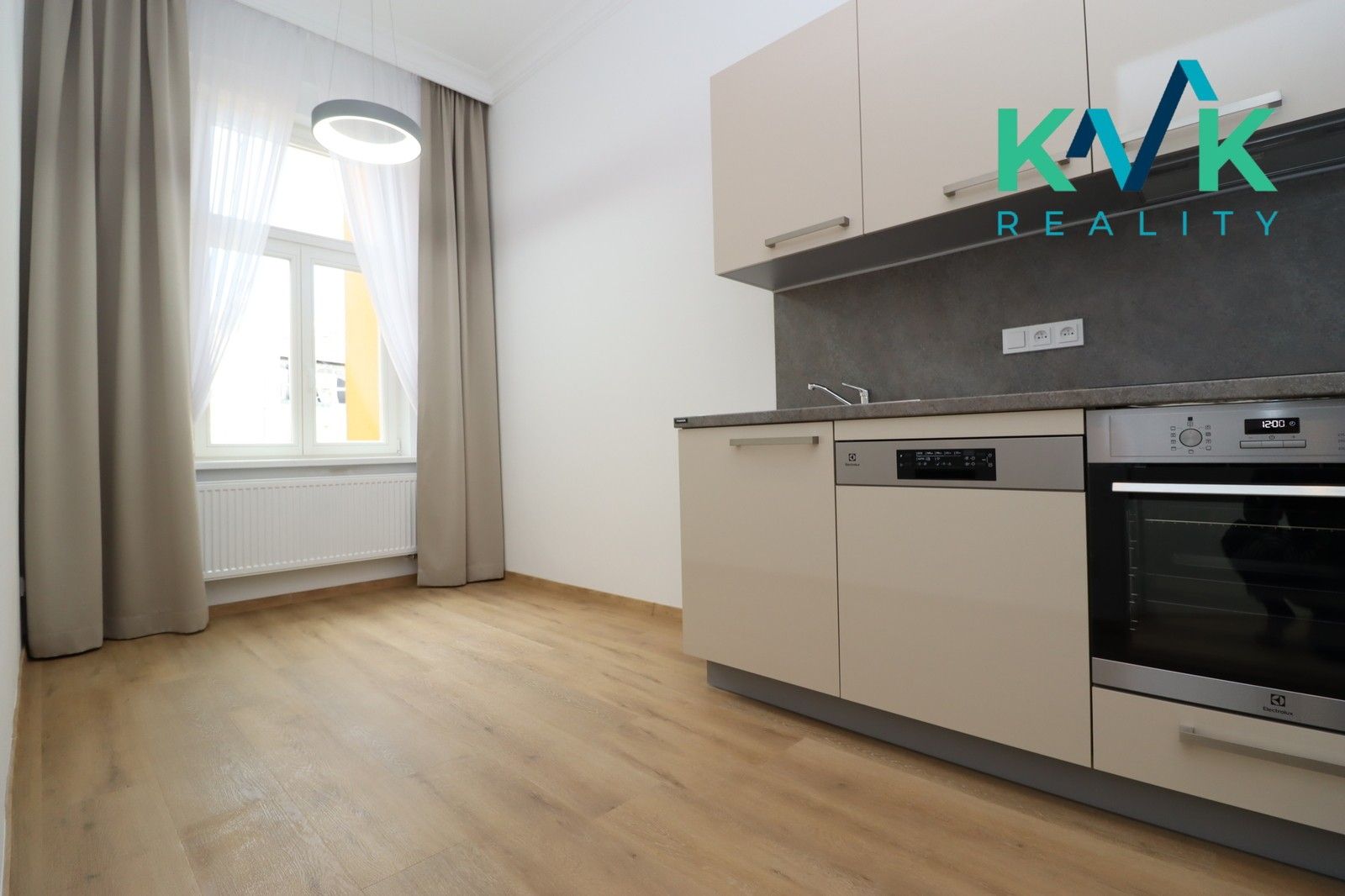 2+1, Svahová, Karlovy Vary, 60 m²