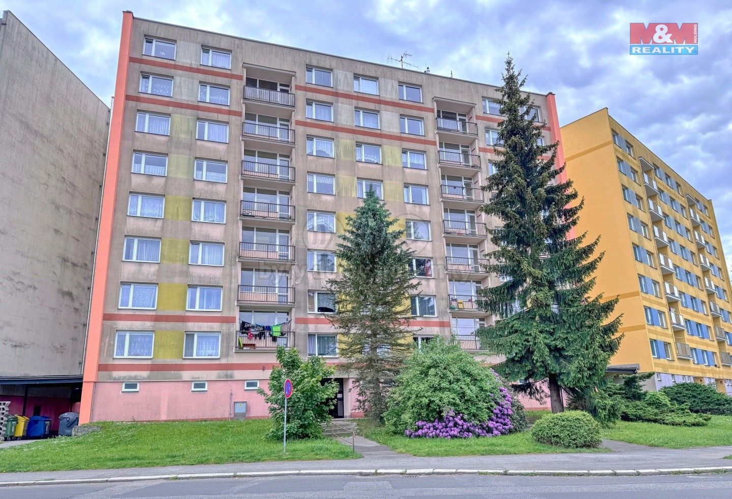 Pronájem byt 2+kk - Spojovací, Jablonec nad Nisou, 39 m²