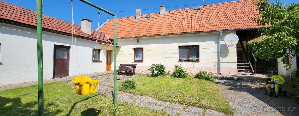 Prodej rodinný dům - Kryry, 439 81