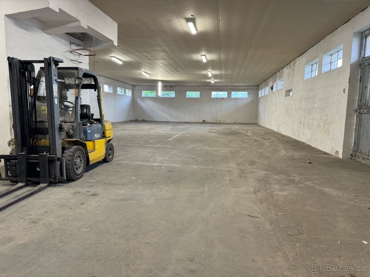 Sklady, Žatec, 438 01