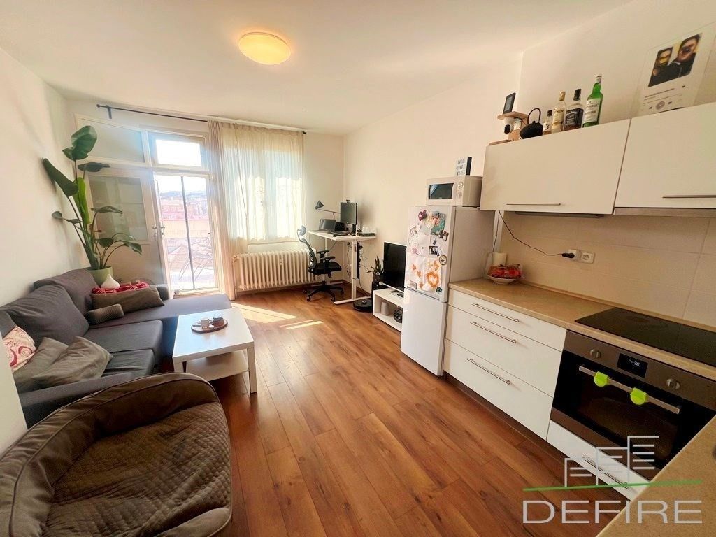 Pronájem byt 2+kk - Vítkova, Praha, 41 m²