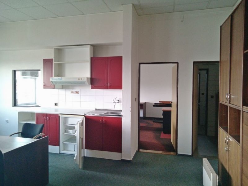 Pronájem kancelář - Na zákopě, Olomouc, 101 m²