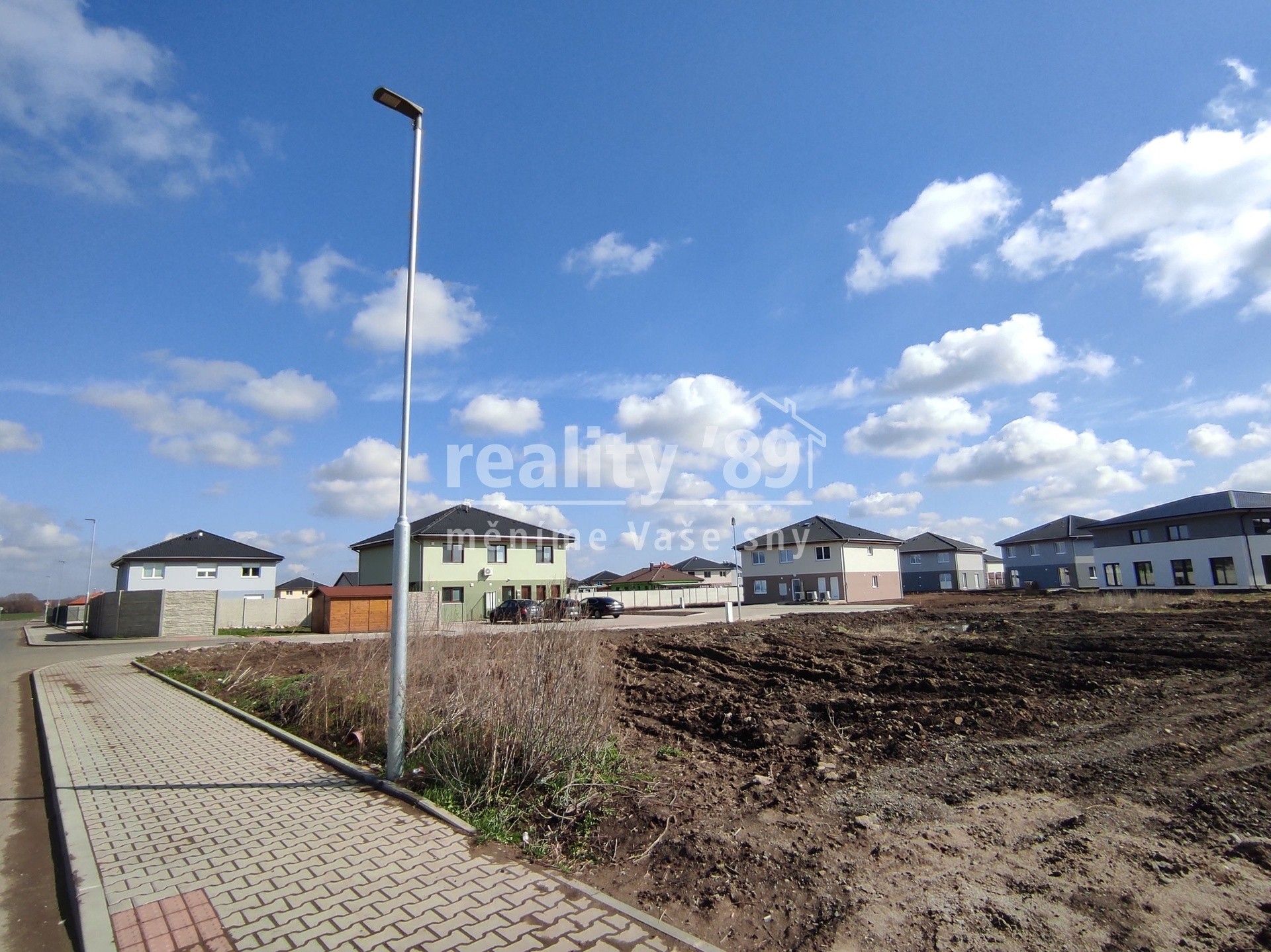 Prodej pozemek pro bydlení - Polerady, 1 100 m²