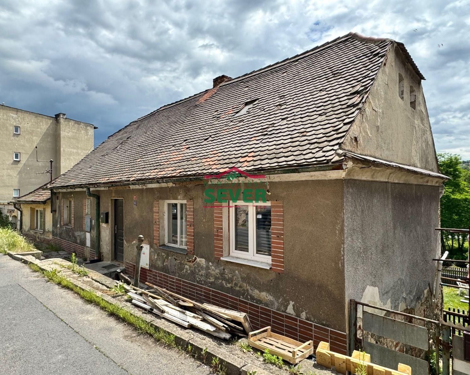 Prodej rodinný dům - Kyselská, Bílina, 100 m²