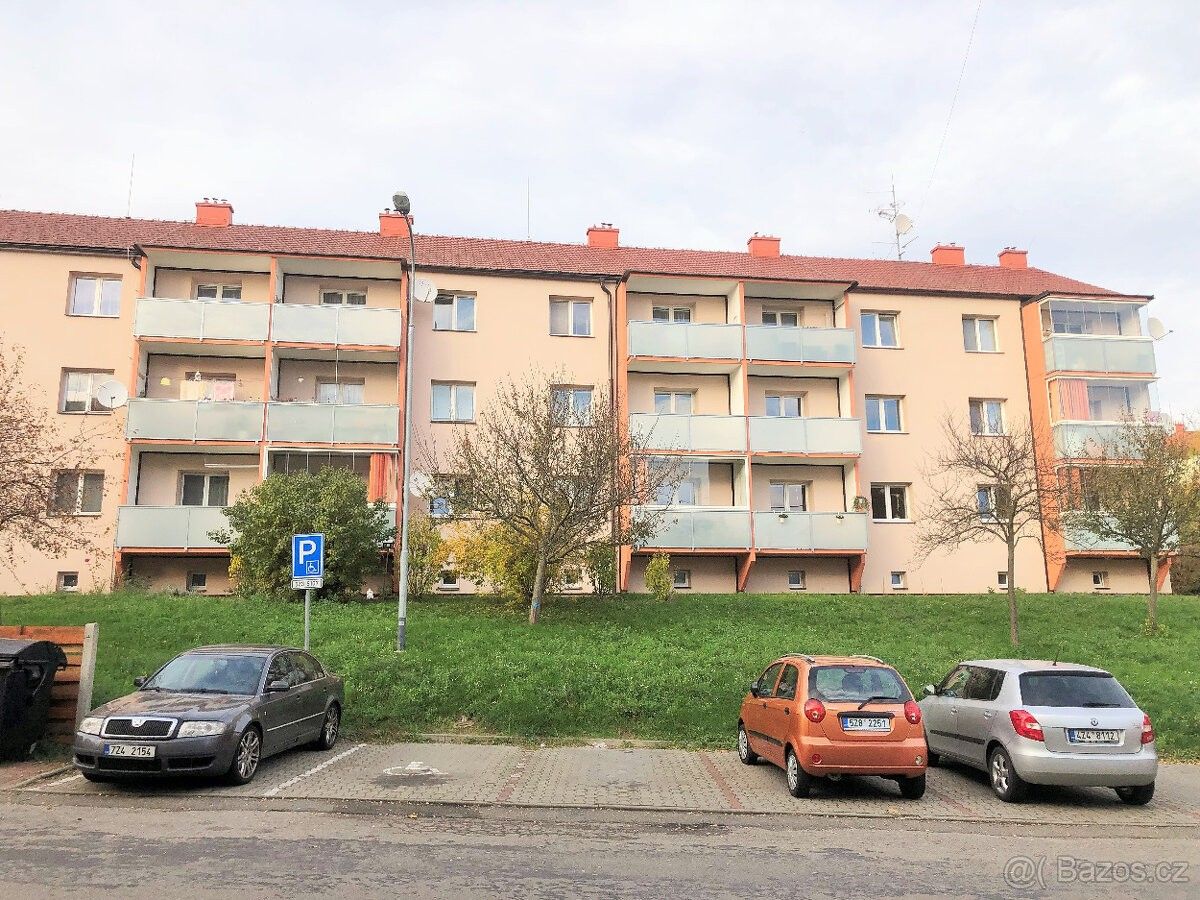 2+kk, Uherský Brod, 688 01, 57 m²