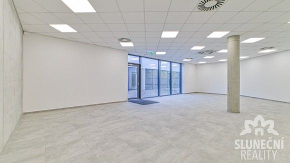 Pronájem obchodní prostory - Uherské Hradiště, 686 01, 110 m²