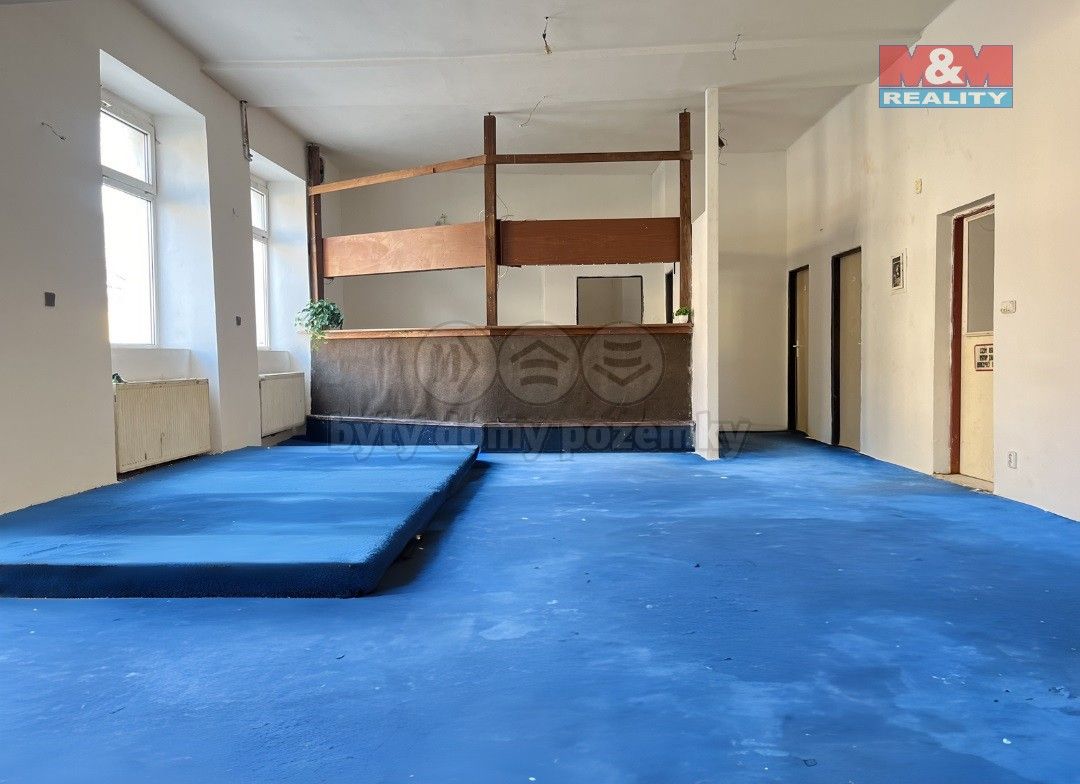 Pronájem obchodní prostory - Československé armády, Lysá nad Labem, 97 m²