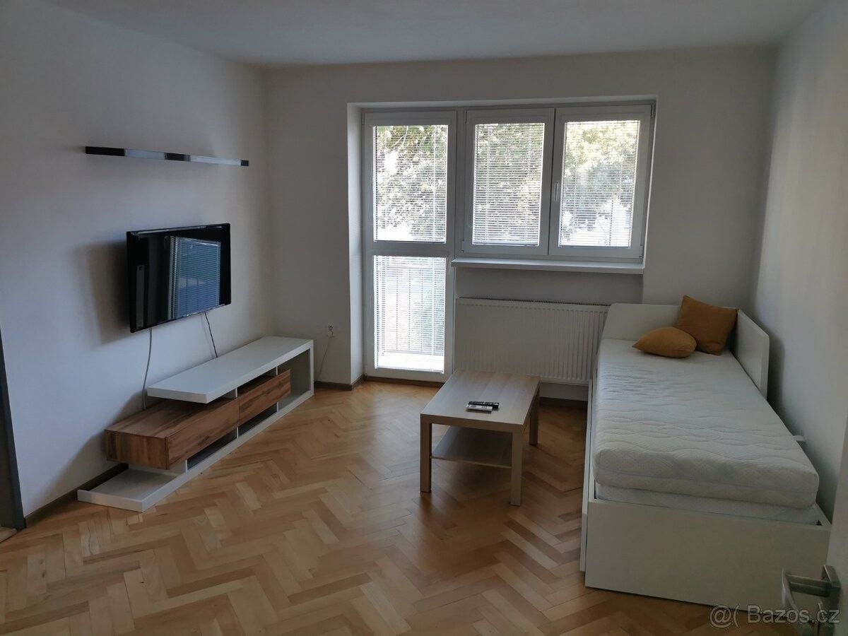 Byty, Bezděkov, 535 01