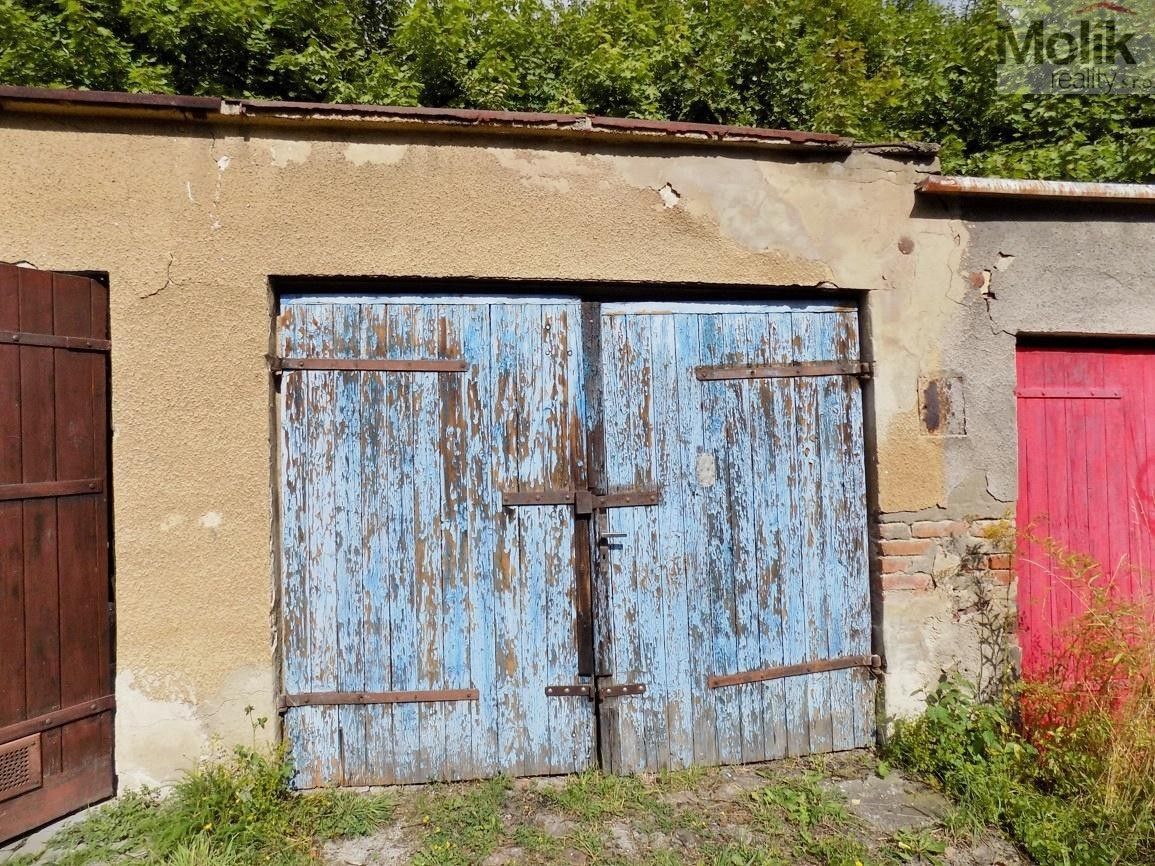 Garáže, Sídliště, Košťany, 20 m²