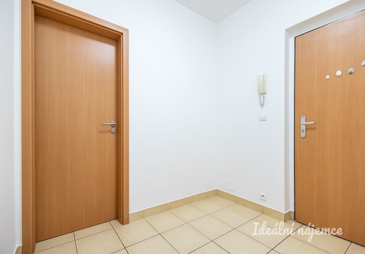 Pronájem byt 2+kk - Nepelova, Praha, 58 m²