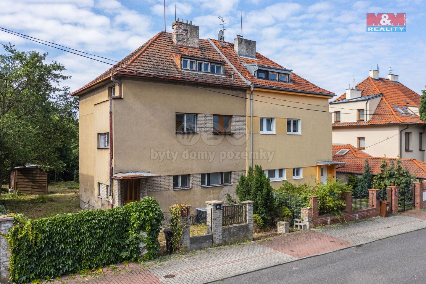 Prodej rodinný dům - Korandova, Praha, 180 m²