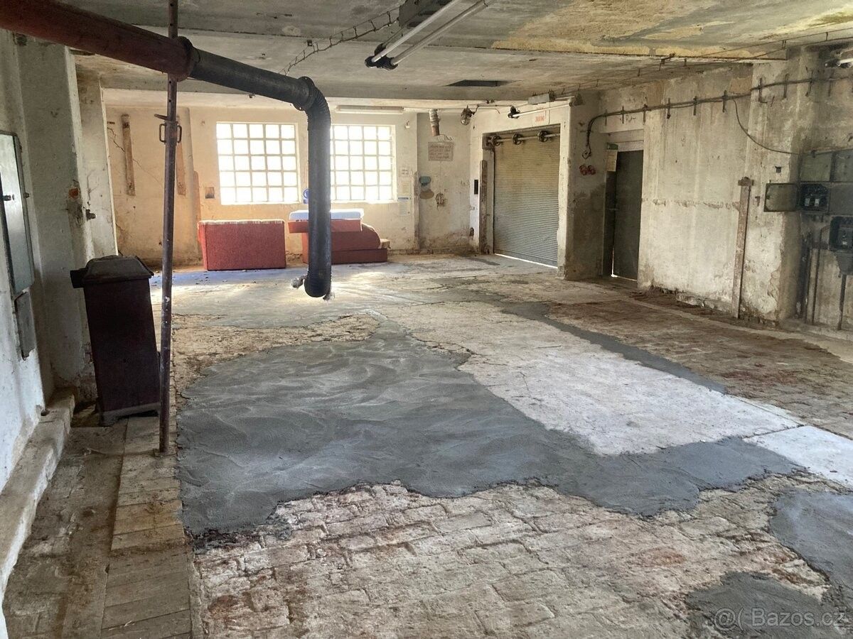 Sklady, Golčův Jeníkov, 582 82