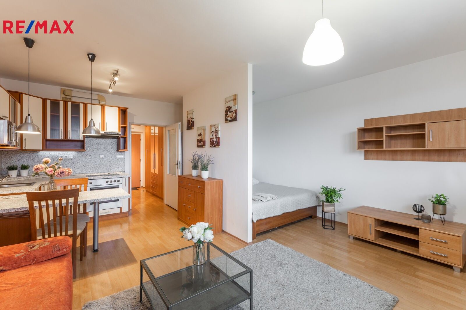 1+kk, Hnězdenská, Praha, 36 m²