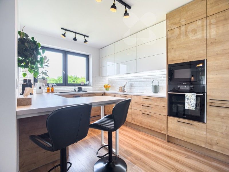 Rodinné domy, Jasanová, Neslovice, 195 m²