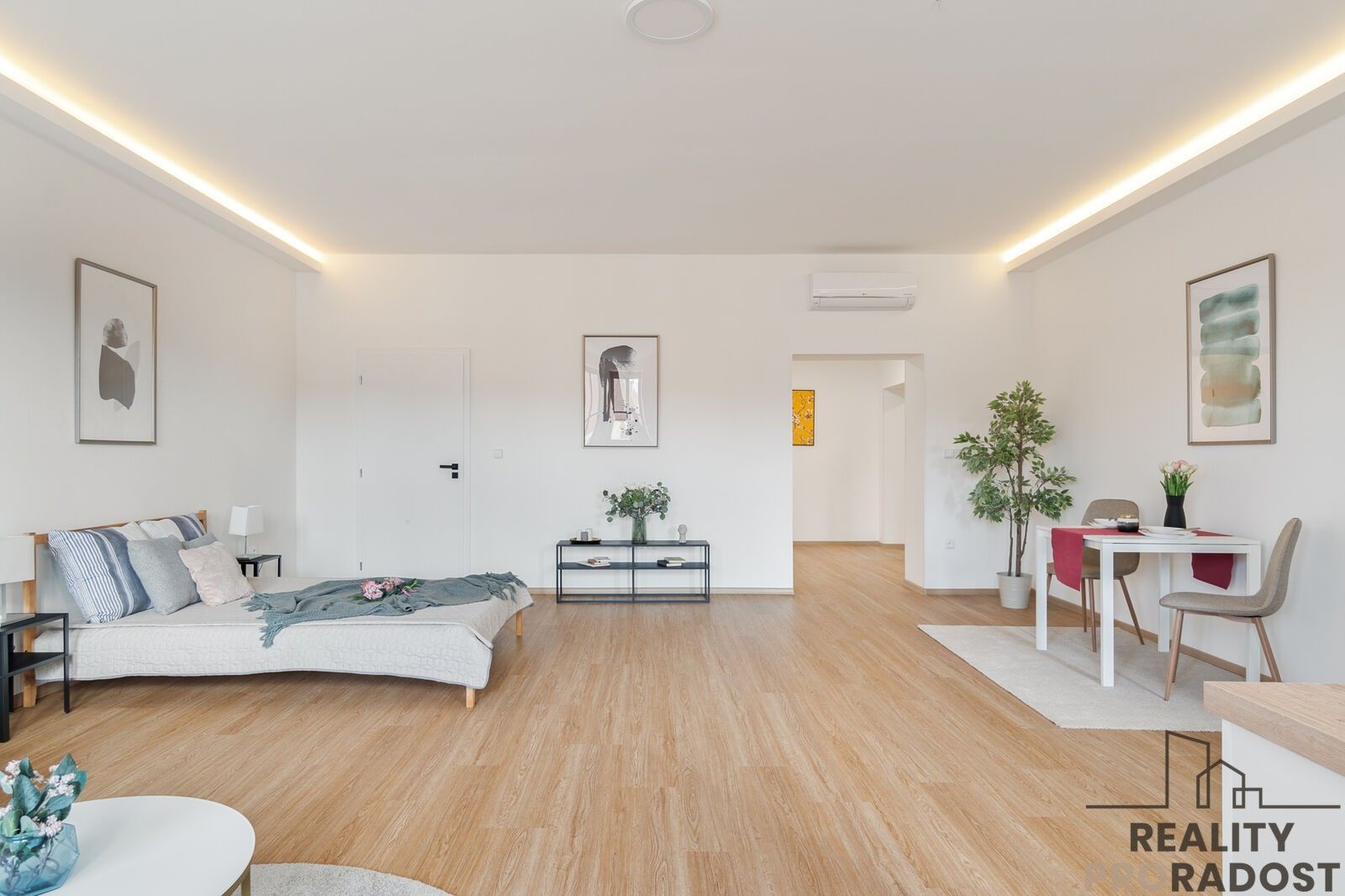 2+kk, Karlovo nám., Třebíč, 80 m²