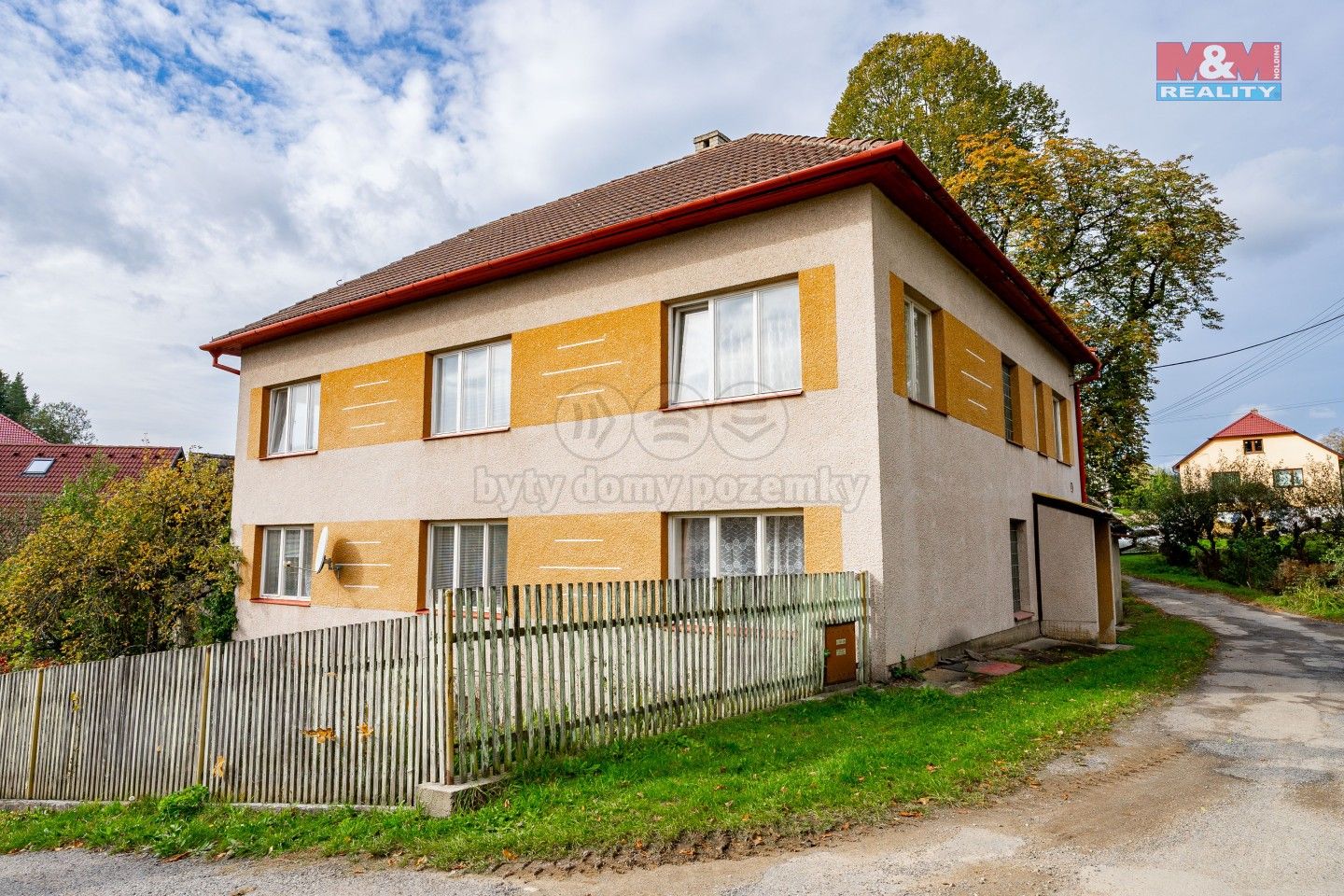 Prodej rodinný dům - Malé Tresné, Rovečné, 250 m²