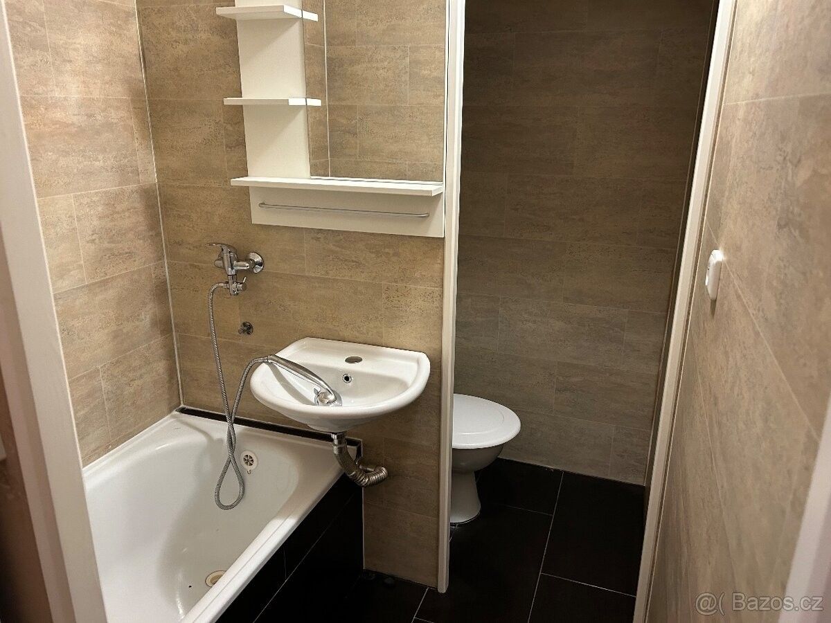 Byty, Žatec, 438 01