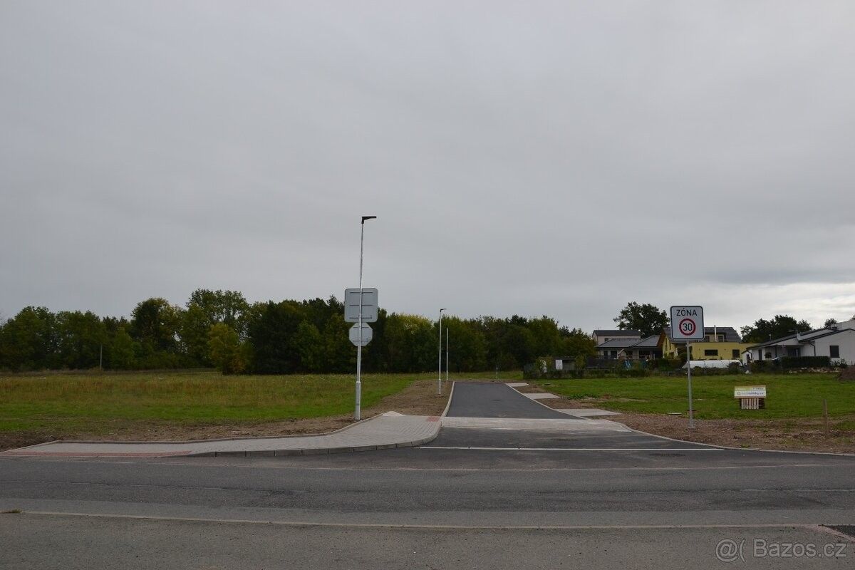 Prodej pozemek pro bydlení - Sezemice, 533 04