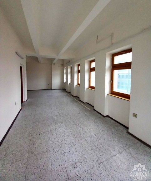 Pronájem kancelář - Uherský Brod, 688 01, 32 m²