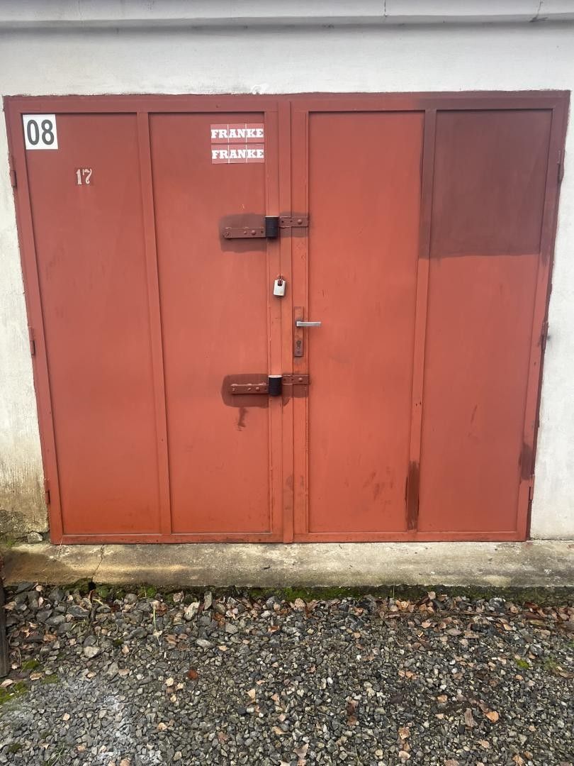 Garáže, Okružní, České Budějovice, 18 m²